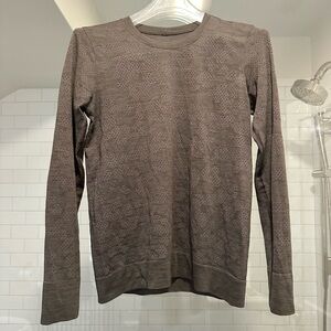 LULULEMON gray long sleeve